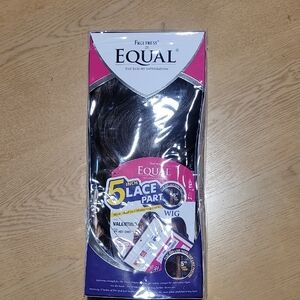 Freetress Equal 5 Inch Lace Part Wig - Black
